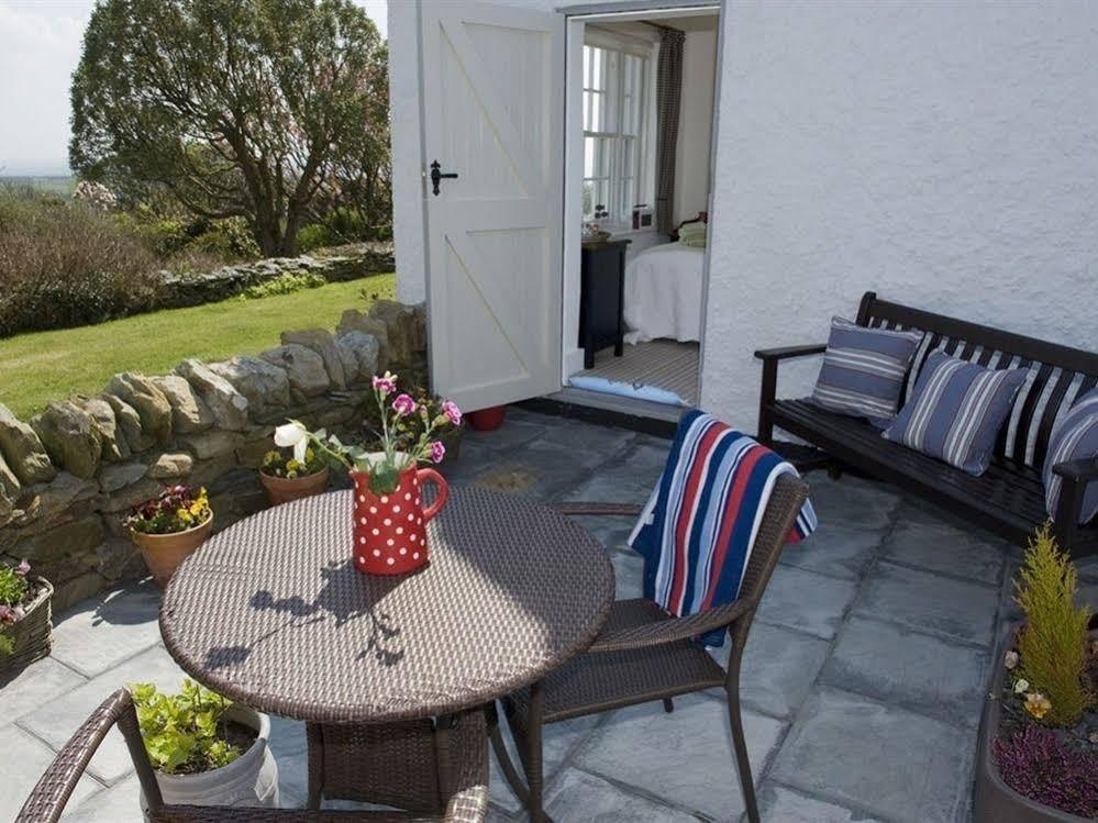 Tan Y Cytiau Vila Holyhead Exterior foto