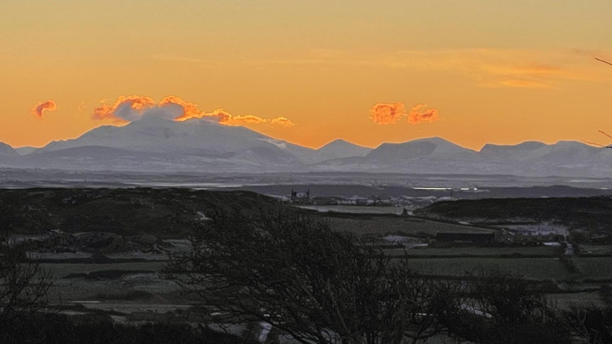 Tan Y Cytiau Vila Holyhead Quarto foto